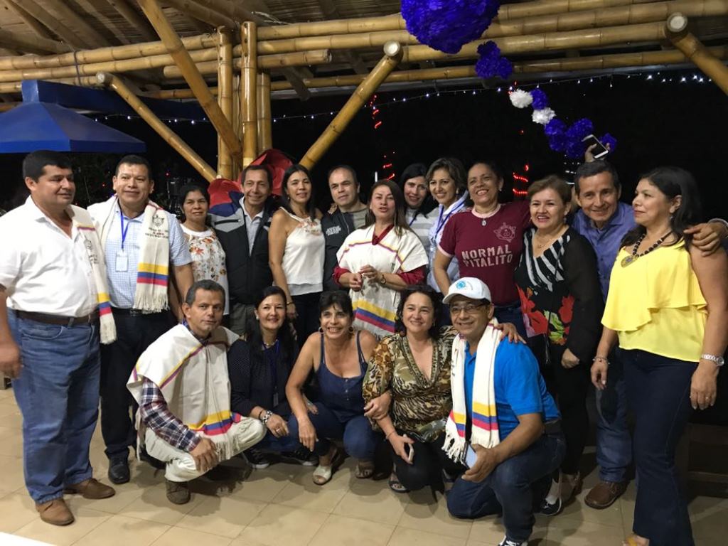 En total se reunieron 52 integrantes de la misma promoción, de los 58 graduados en ese año. Todo un récord.